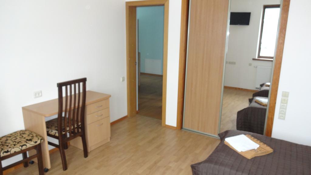 Vidu Guest House Utena Bagian luar foto