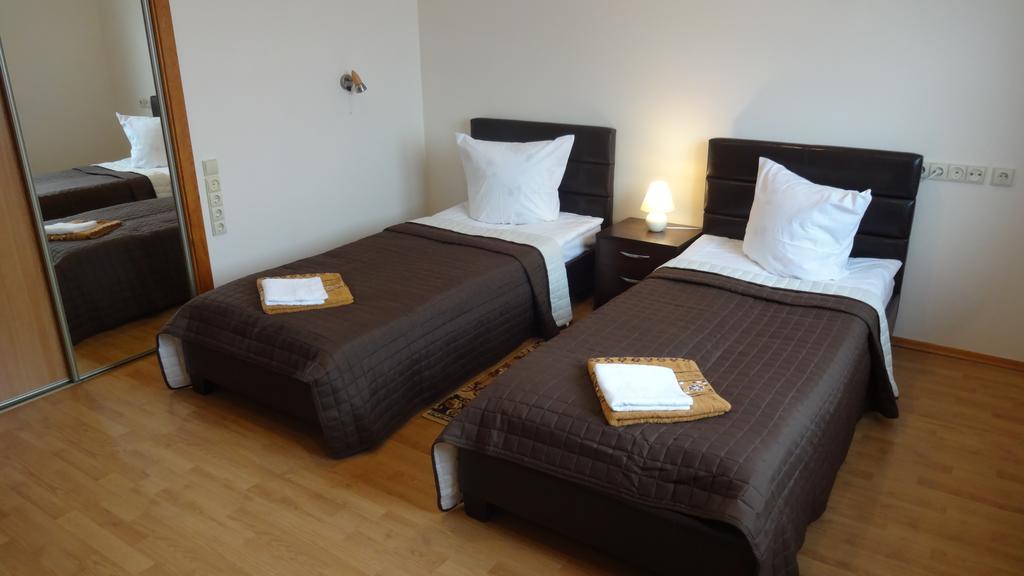 Vidu Guest House Utena Bagian luar foto