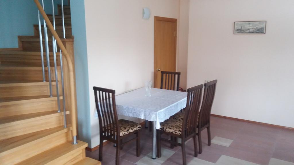 Vidu Guest House Utena Bagian luar foto