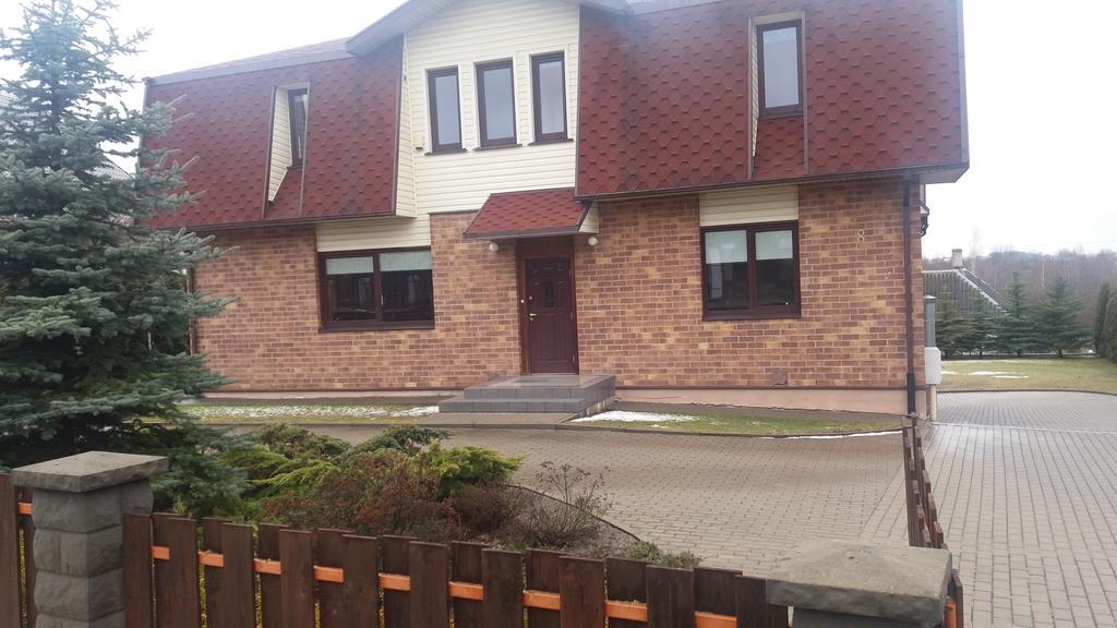 Vidu Guest House Utena Bagian luar foto