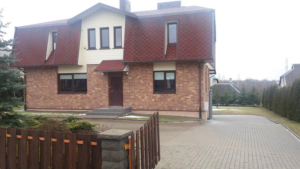 Vidu Guest House Utena Bagian luar foto
