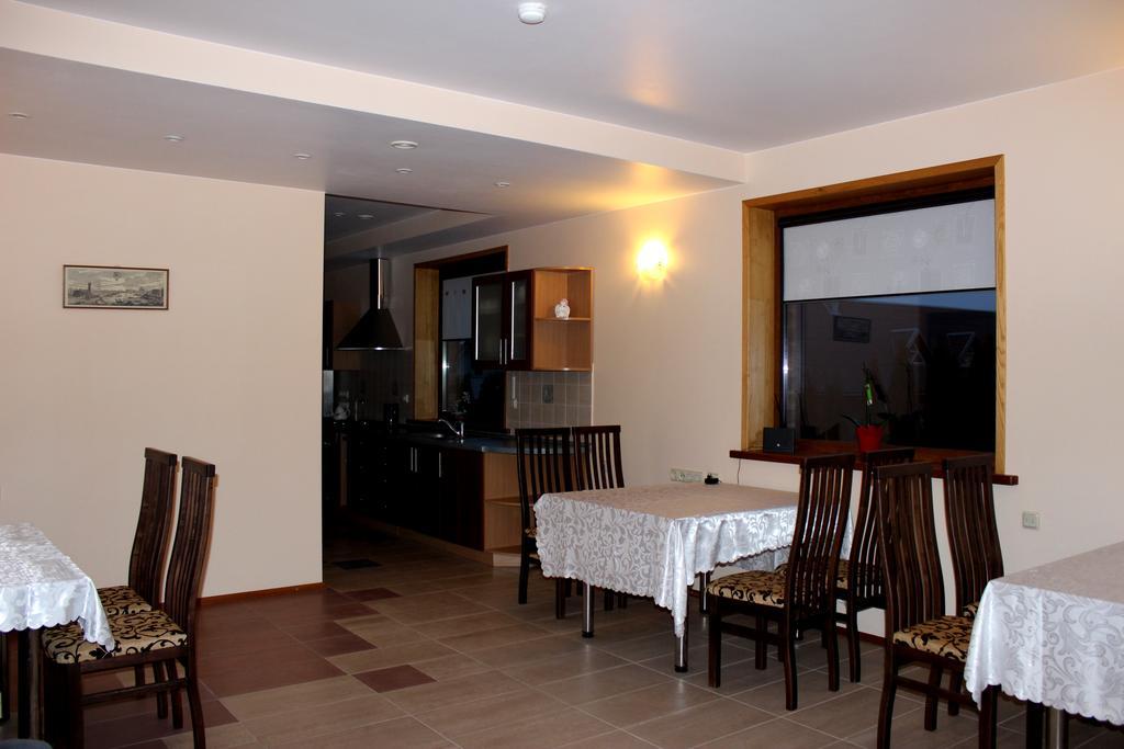 Vidu Guest House Utena Bagian luar foto