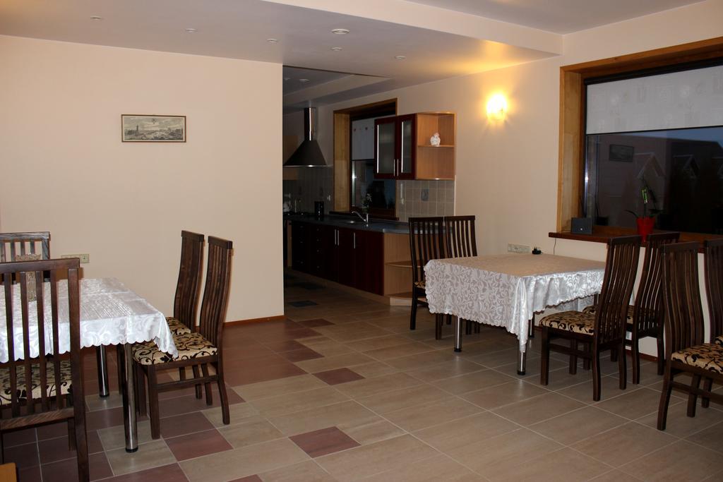 Vidu Guest House Utena Bagian luar foto