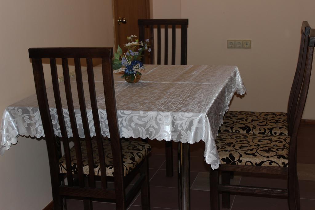 Vidu Guest House Utena Bagian luar foto