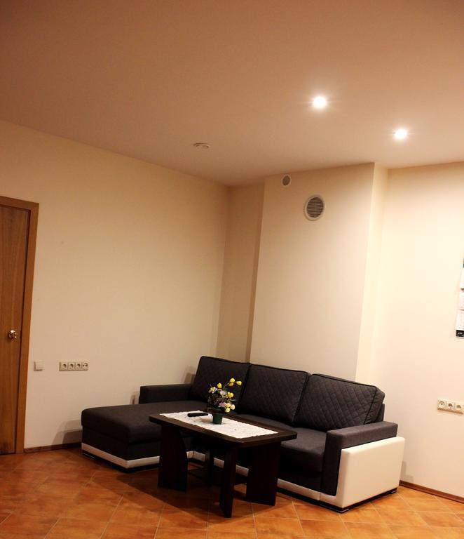 Vidu Guest House Utena Bagian luar foto
