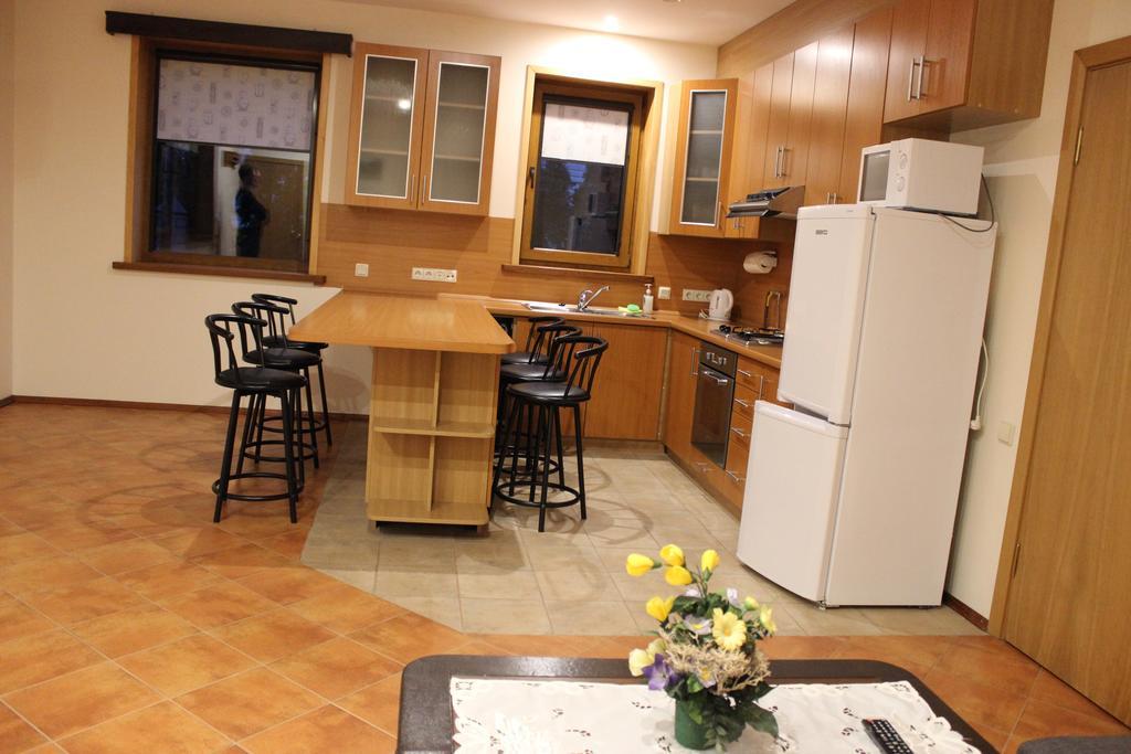 Vidu Guest House Utena Bagian luar foto