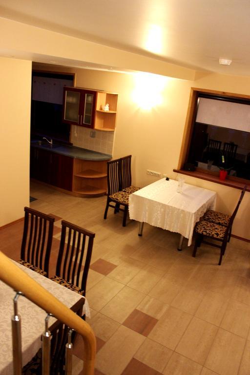 Vidu Guest House Utena Bagian luar foto