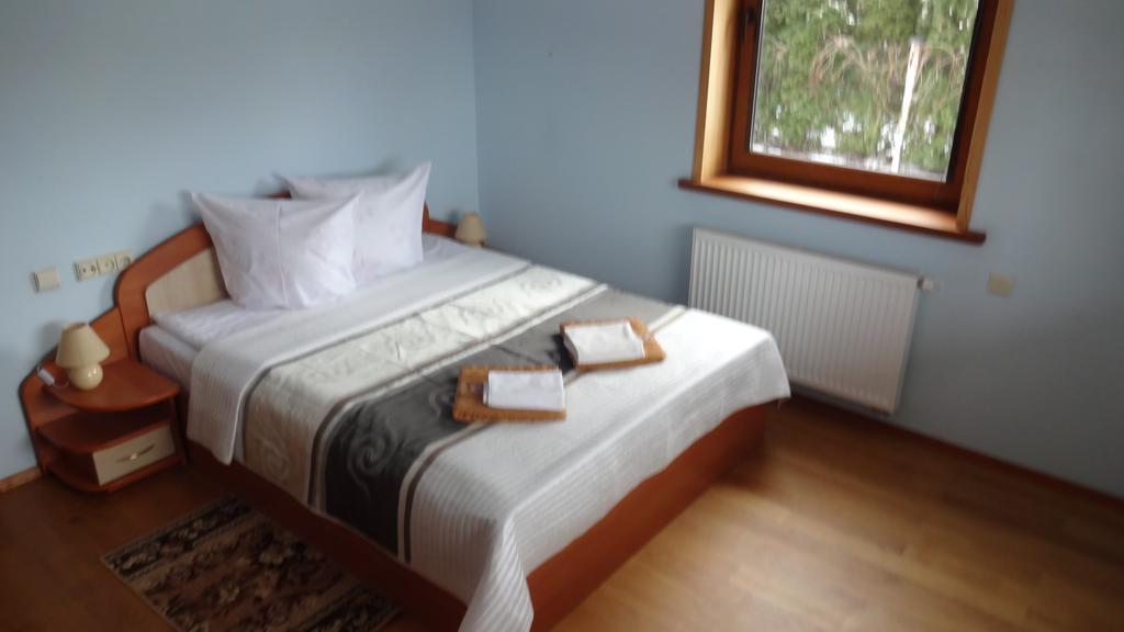 Vidu Guest House Utena Bagian luar foto
